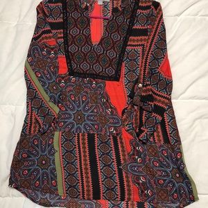 Quarter length blouse